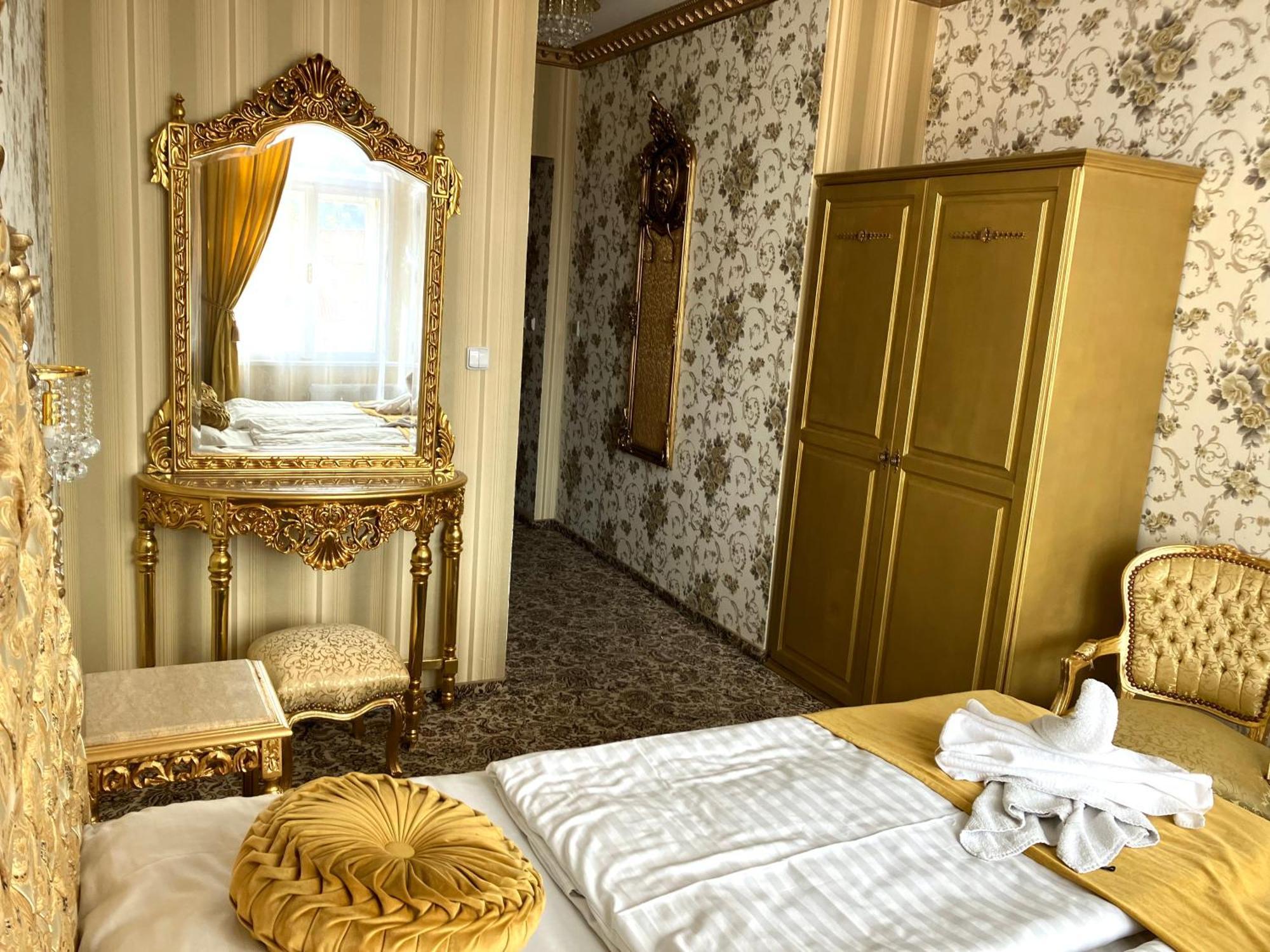 Hotell Liliova Old Town
