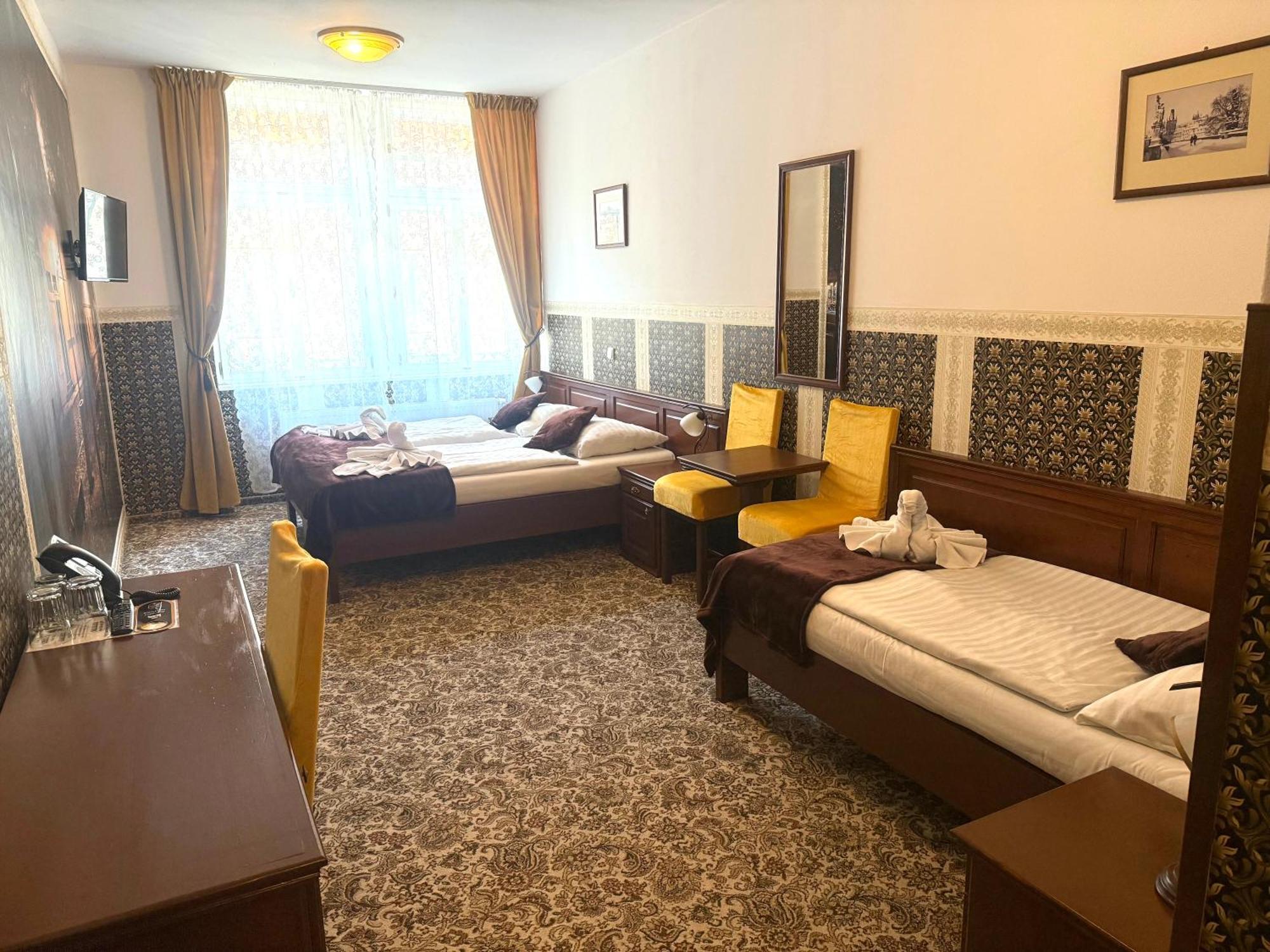 Hotell Liliova Old Town 4*